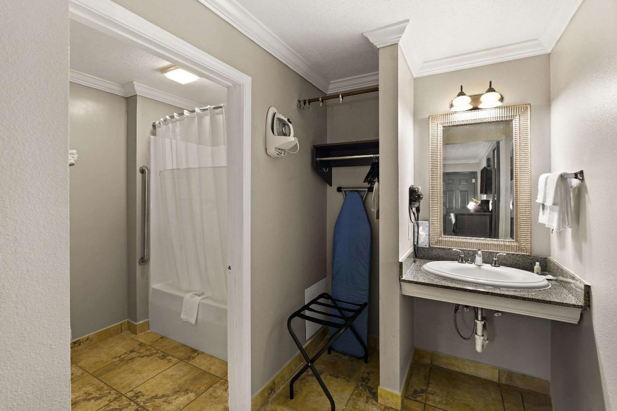 Quality Inn Ошен-Спрингс Екстер'єр фото